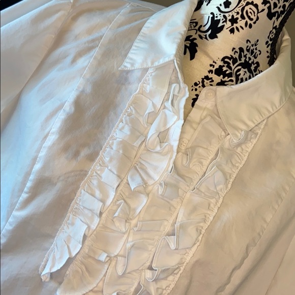 White ruffled Button up - Picture 6 of 6